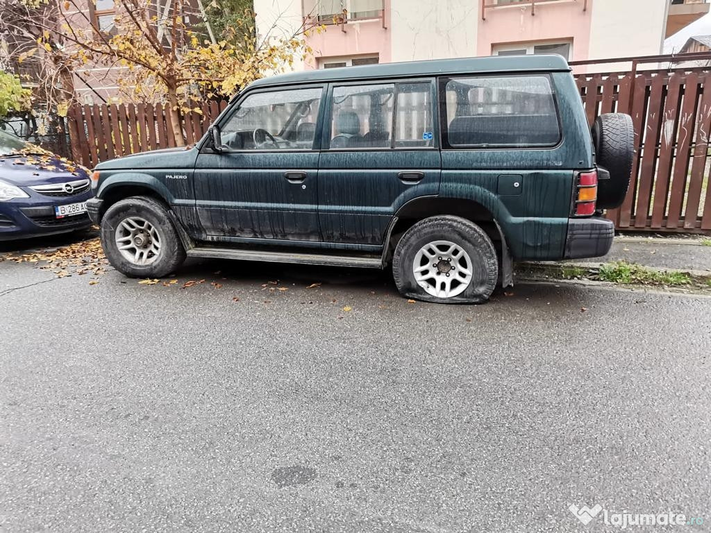Mitsubishi pajero