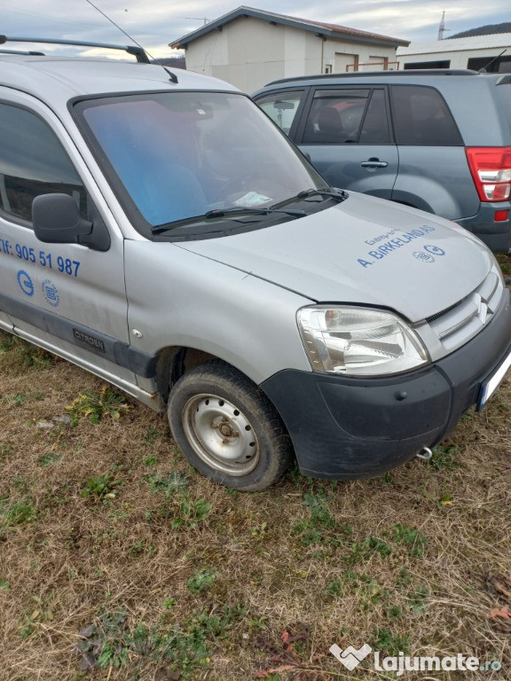 Dezmembrez citroien berlingo 1,6 hdi an 2008