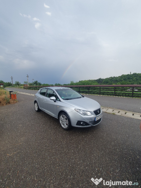 Vând sau schimb seat ibiza 2011