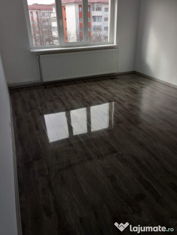 URGENT !!! DE VANZARE APARTAMENT 2 CAMERE TOPOLOVENI