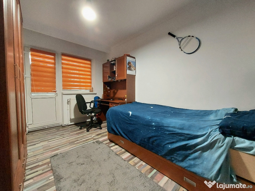 Vând apartament 4 camere decomandate Pitești cartier Nord
