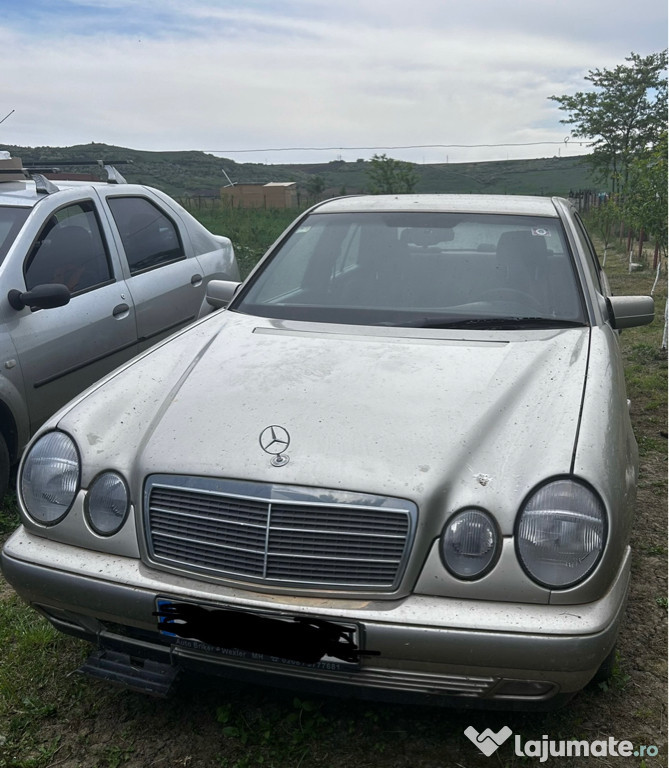 Mercedes benz 210 pentru dezmembrare