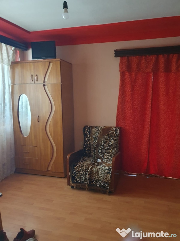 De vânzare apartament 2 camere in Tecuci