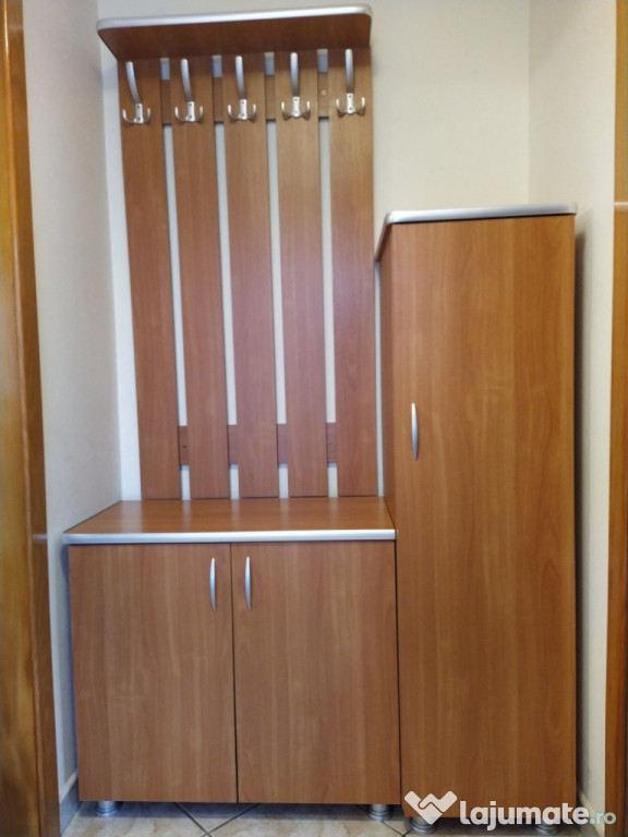 Mobilier cuier cu pantofar