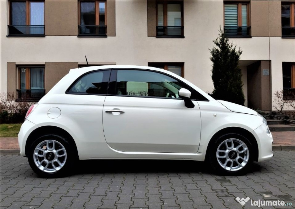 Fiat 500 din 2013 in varianta Sport in 2 usi ca nou