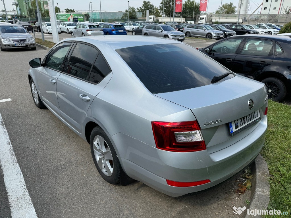 Skoda Octavia Primul proprietar/auto achizitionat din Romania/service