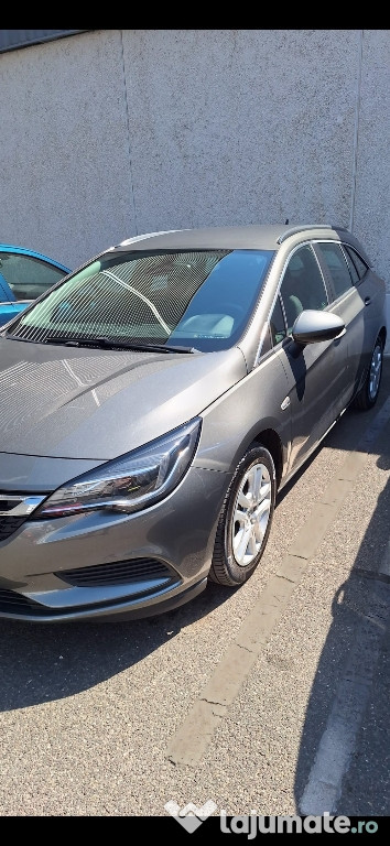 Vând Opel astra 2018