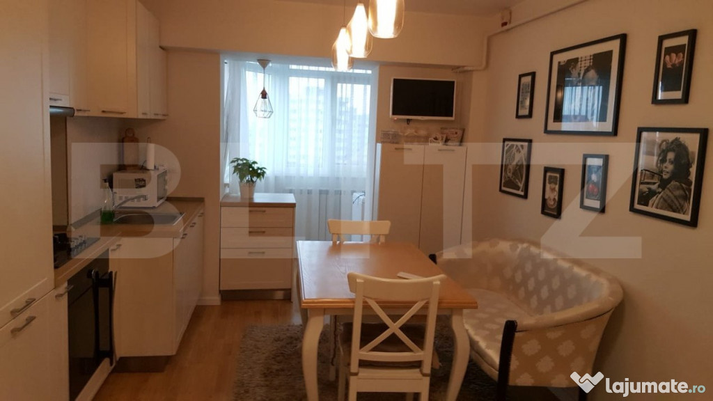 Apartament 2 camere, etaj intermediar, zona Catedrala