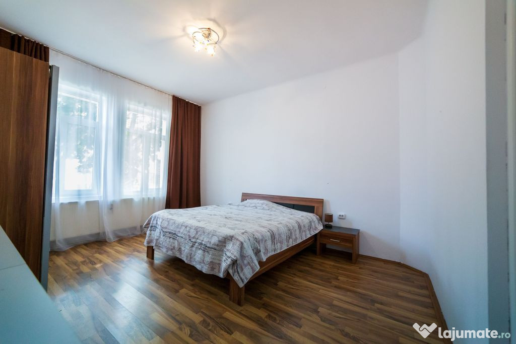 Apartament spatios 4 camere - ideal pentru locuit sau afa...