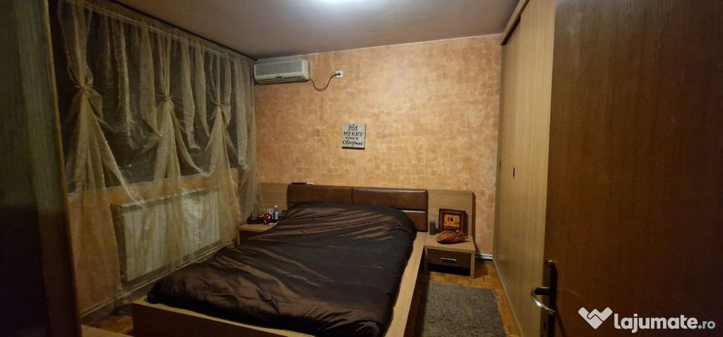 Apartament 4 camere decomandat, Pret Negociabil