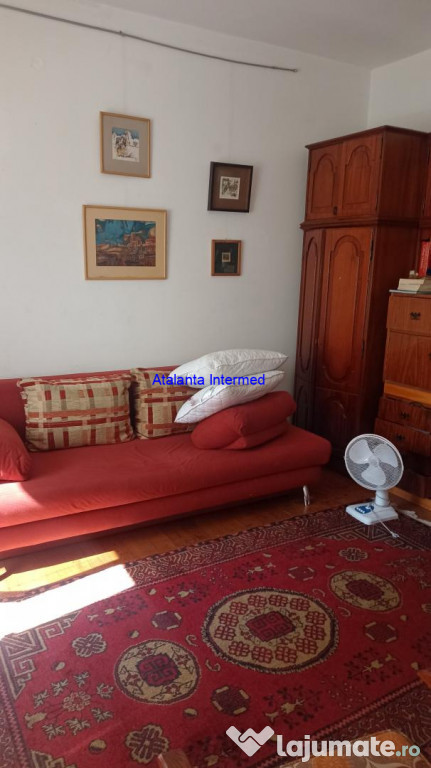 Apartament de inchiriat cu curte