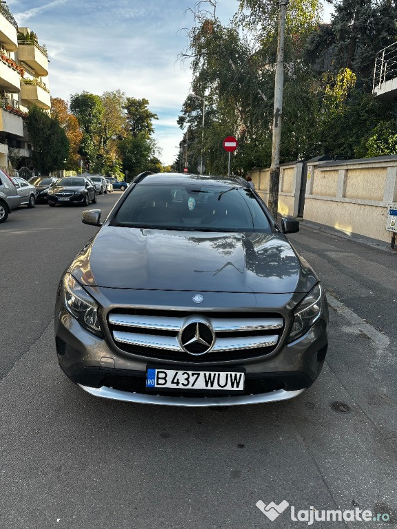 Mercedes-Benz GLA 200