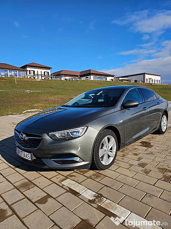 Liciteaza-Opel Insignia CT 2018