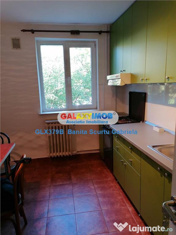 Apartament renovat 4 camere ,etaj 2,Zona Piata Domenii