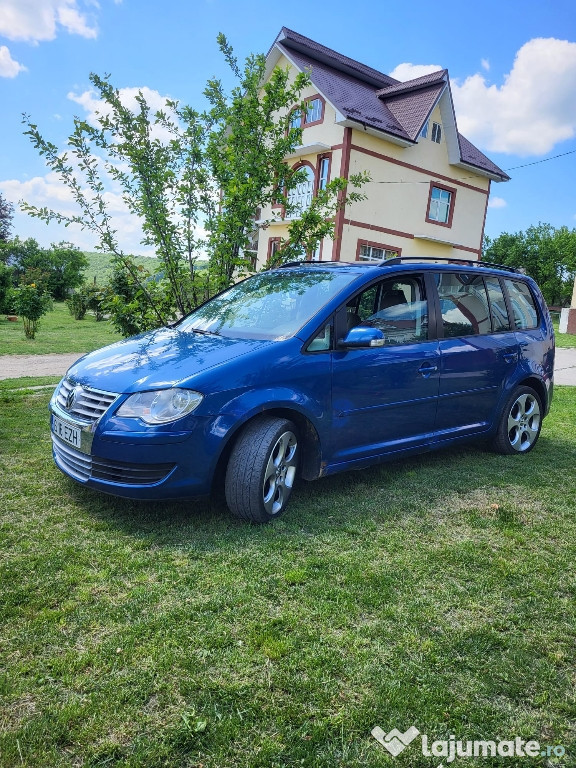 Vw touran 1.6i an 2008 2999e