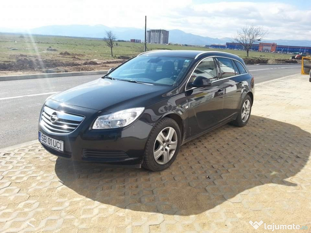 Vând Opel insignia