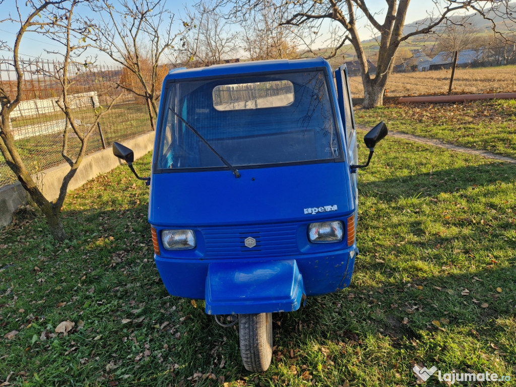 Vand scuter Piaggio Ape 703