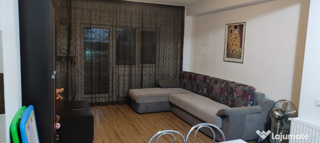 Propietar de vînzare apartament 2 camere utilat mobilat