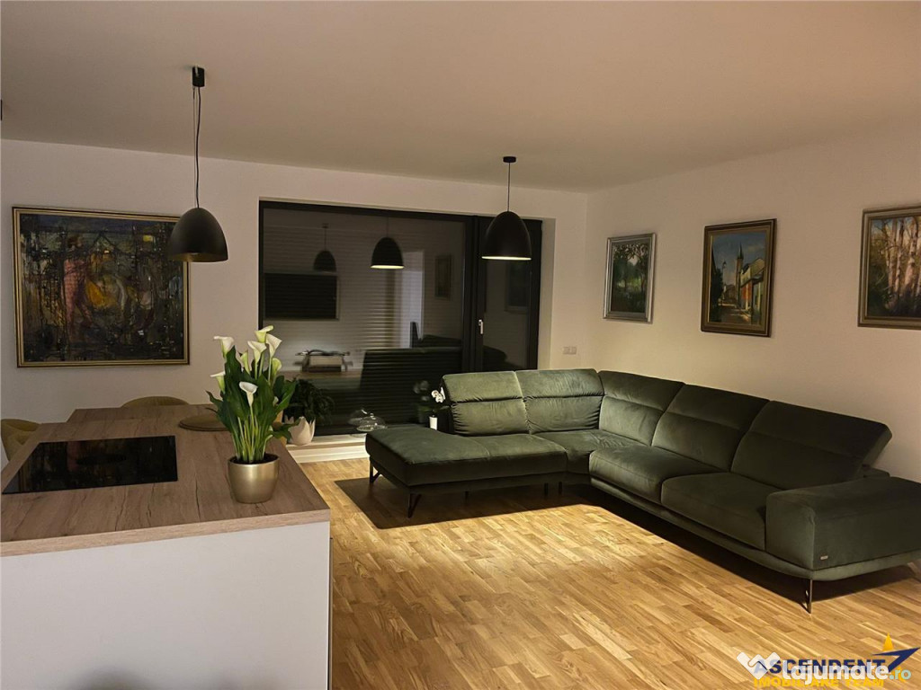 Apartament 3 camere decomandate, Central, Brasov