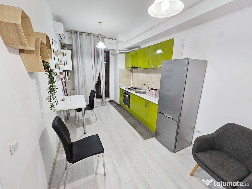 Vânzare Apartament 2 Camere, Bloc Nou, Zona Centrală - Palas Mall