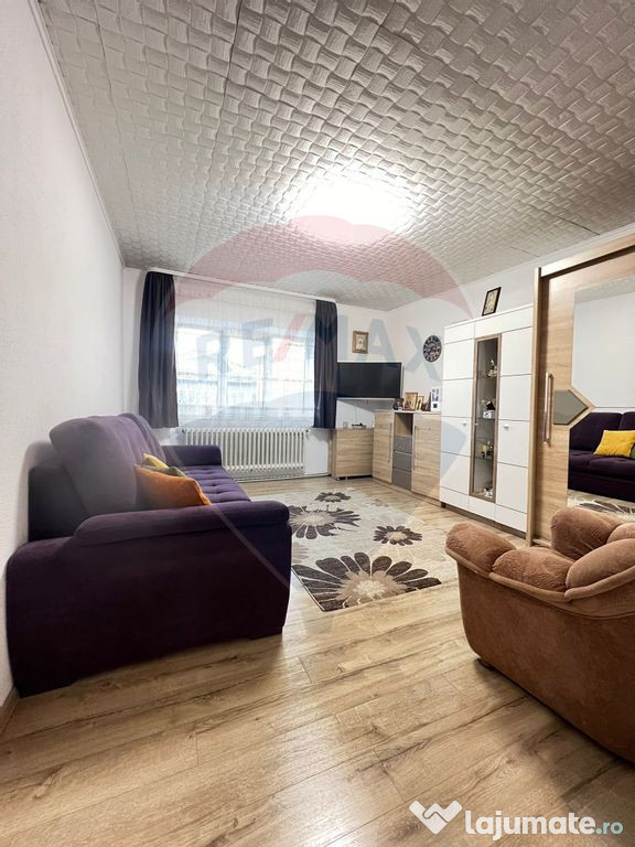 Apartament cu 2 camere de vânzare în zona Ultracentral