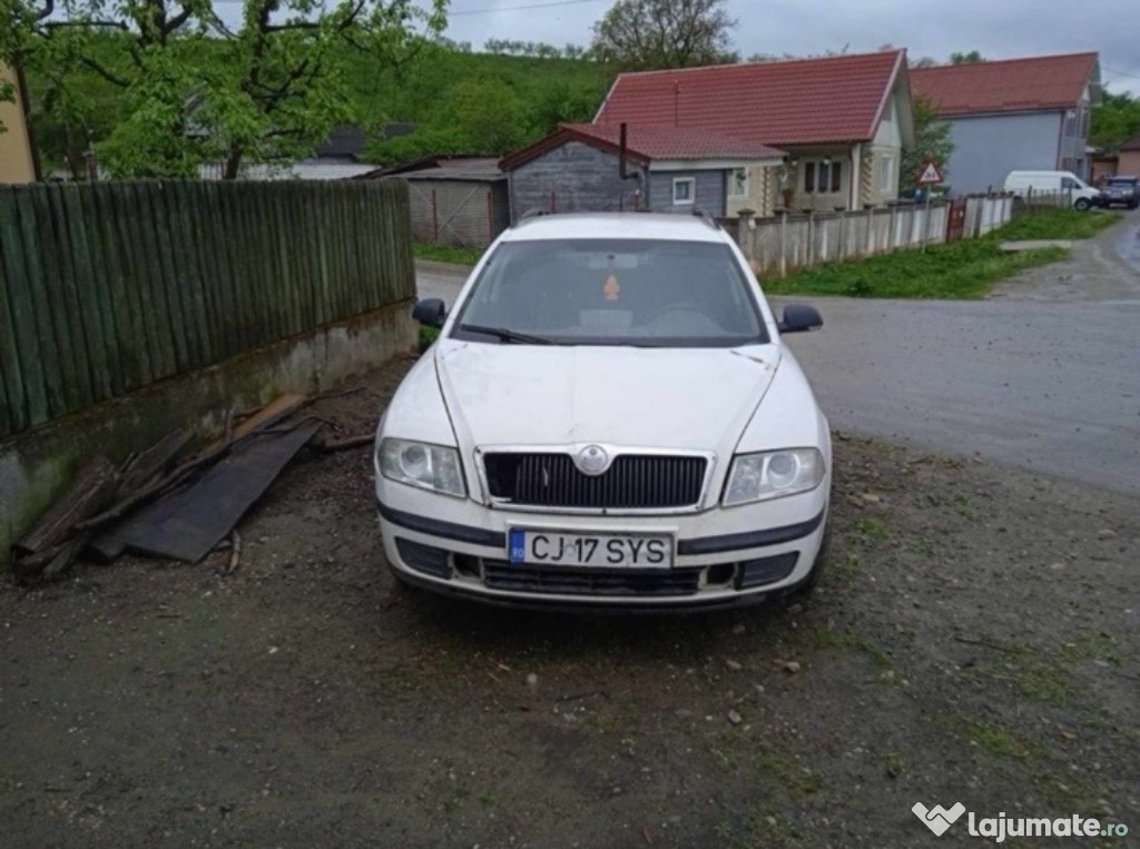 Vând Skoda Octavia break