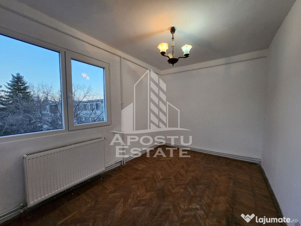 Apartament cu 3 camere, centrala proprie, zona Dacia