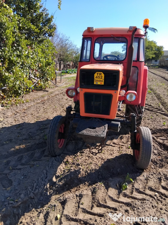 Tractor u550 cu plug pp2