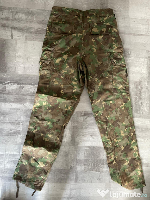 Pantaloni militar