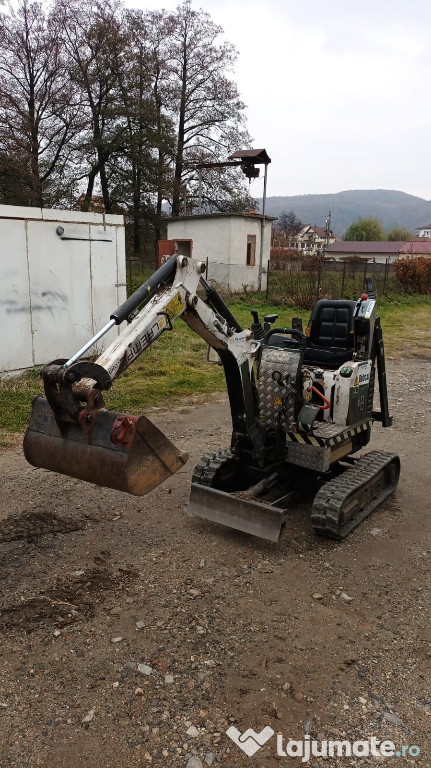 Vând bobcat E 10