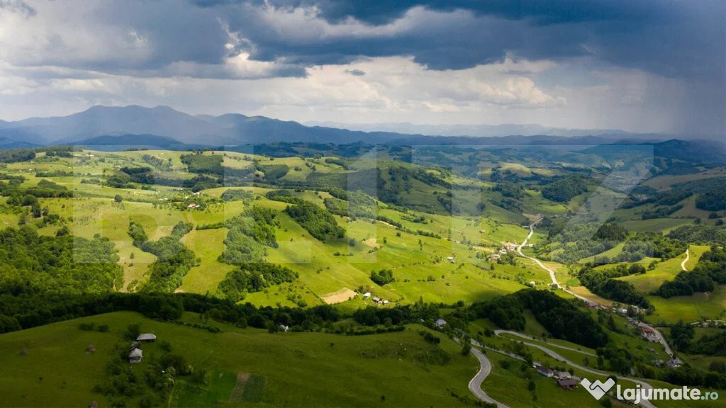 Teren extravilan, 130000 mp (13 hectare), zona turistica, Ai