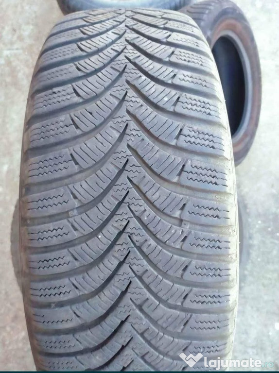 Vand 1 anvelopa iarna 195/65 r15 Hankook winter i cept rs2