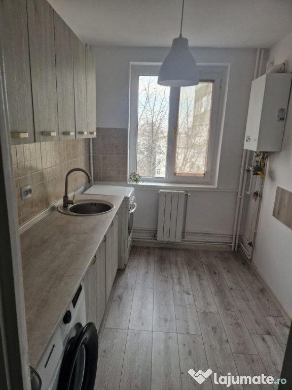 Apartament decomandat, renovat Orizont