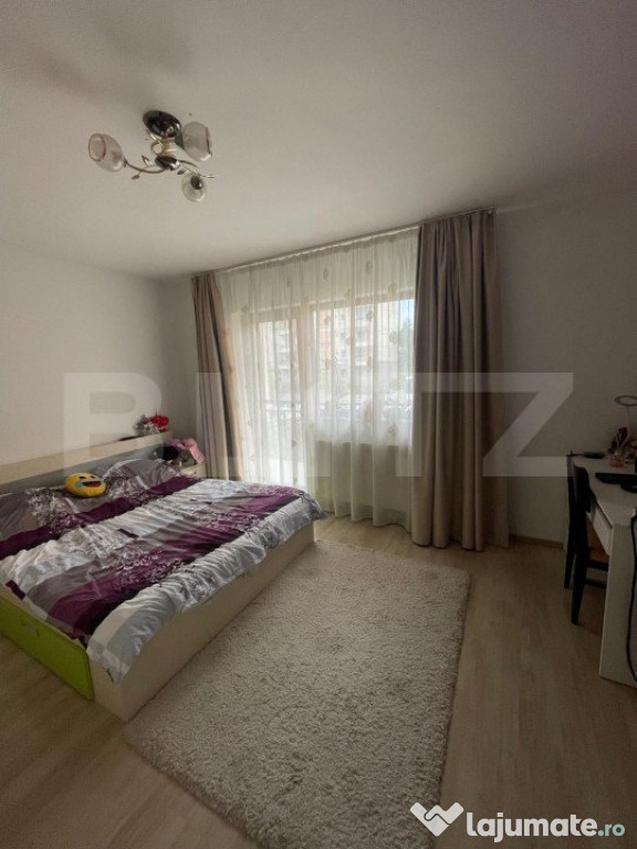 Apartament 3 camere decomandate, 74 mp, zona-Intre Lacuri