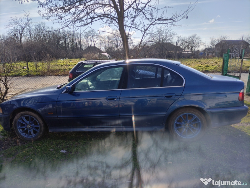 Dezmembrez bmw e 39, 520 dizel