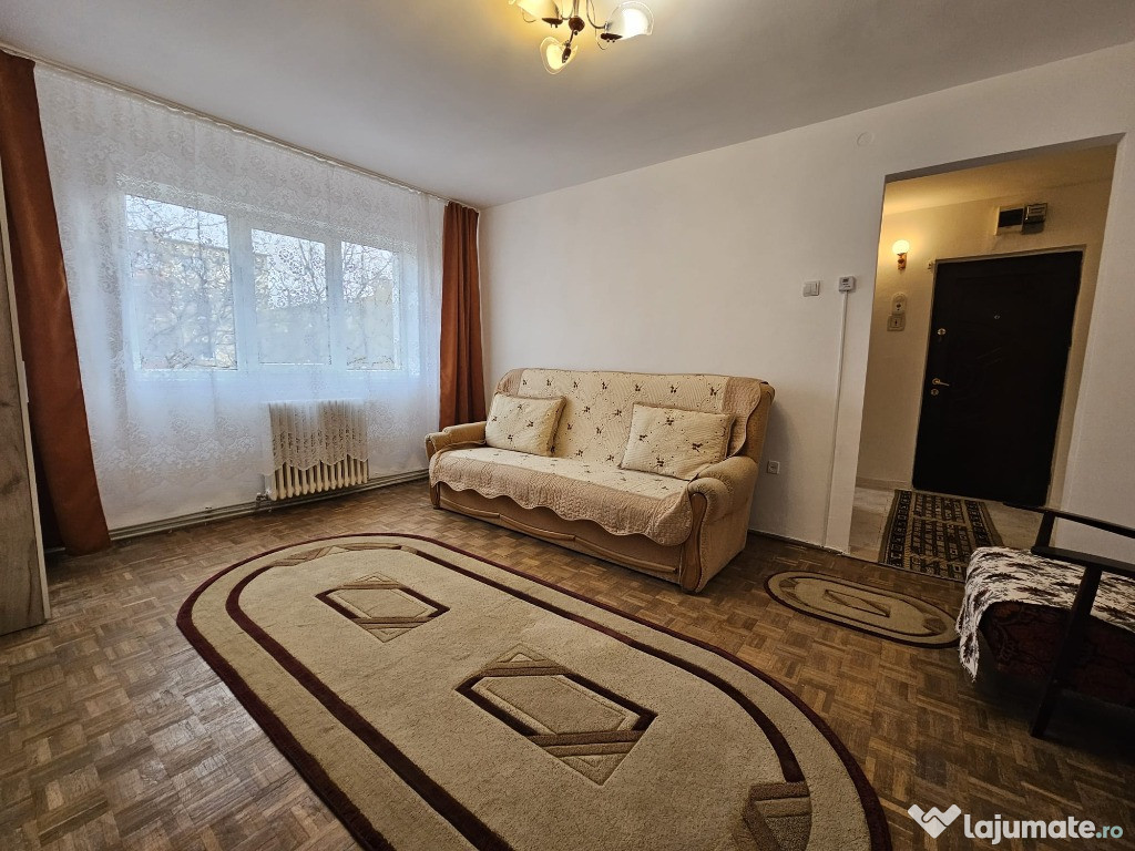 Apartament 2 camere, zona Gojdu