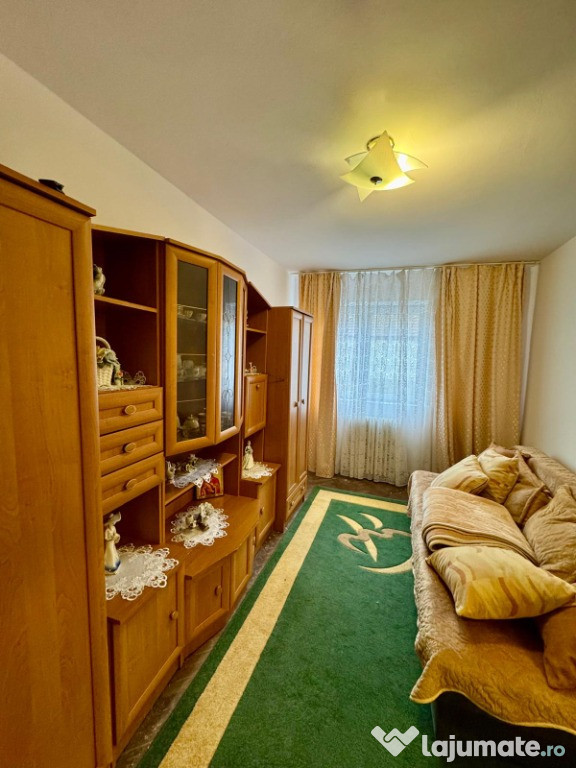 Apartament cu 2 camere, zona Aleea Muncii - Tot ce ai nevoie la parter