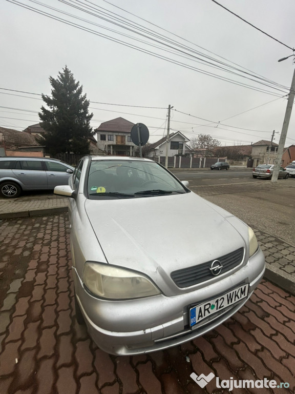 Opel Astra 1.6 benzină