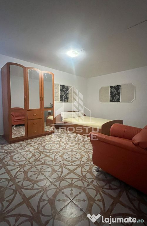 Apartament la casa, zona Steaua