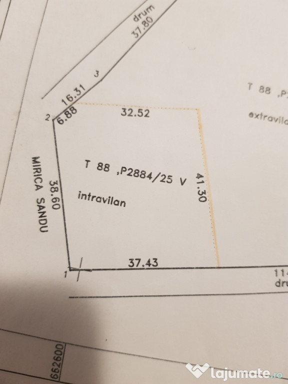 Teren intravilan 1532mp Budești