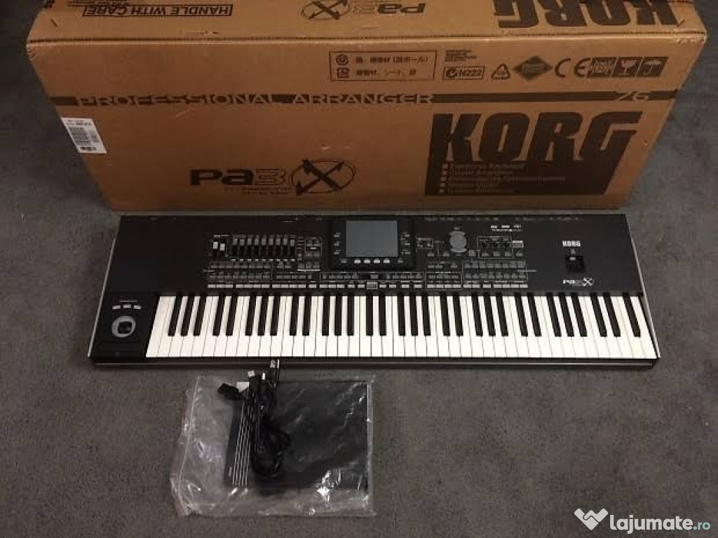 Korg Pa3x 61 keyboard