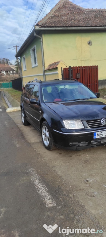 Volkswagen Bora Diesel anul 2004