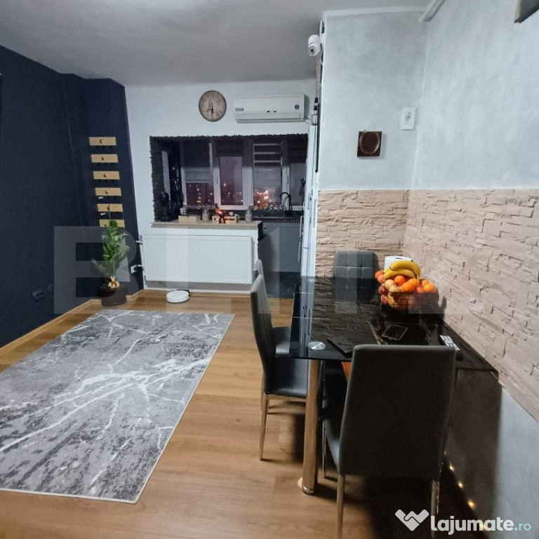 Apartament cu 3 camere, 56 mp, zona Blv Bucuresti