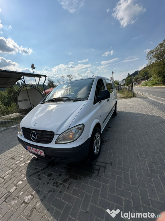 Vând Mercedes Vito