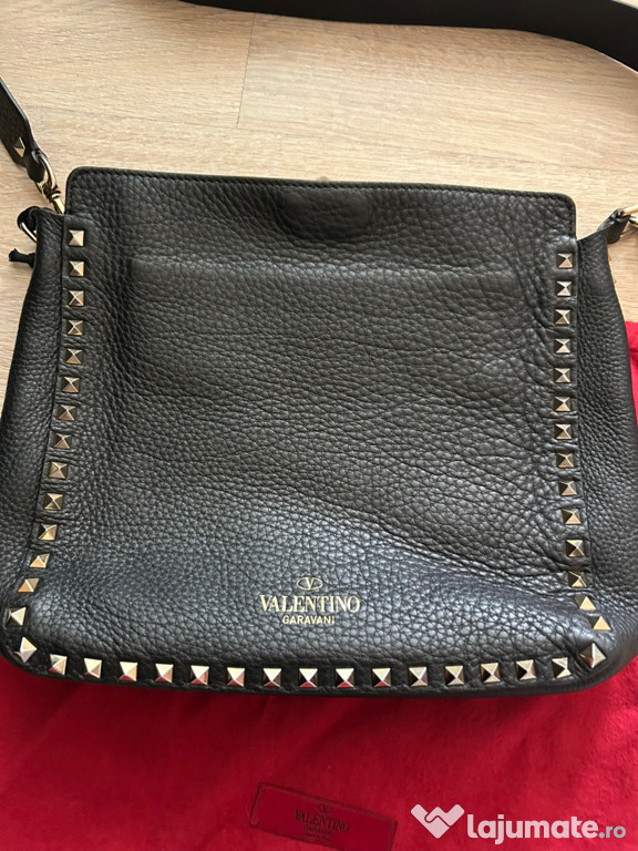 Vand geanta Valentino Garavani Rockstud Medium Messenger Bag