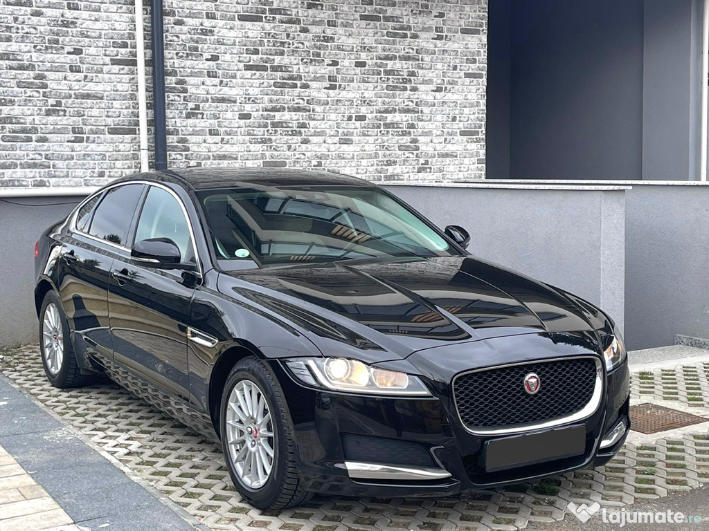 Jaguar XF 2017 CarVertical verde