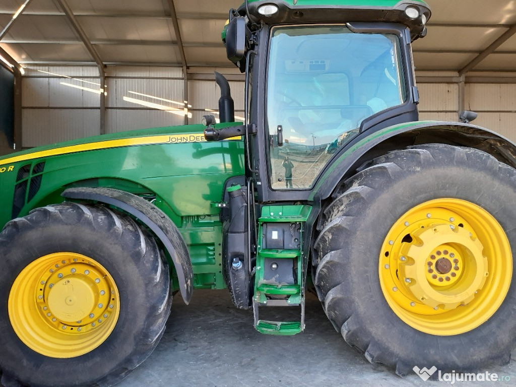 John deere 8270R