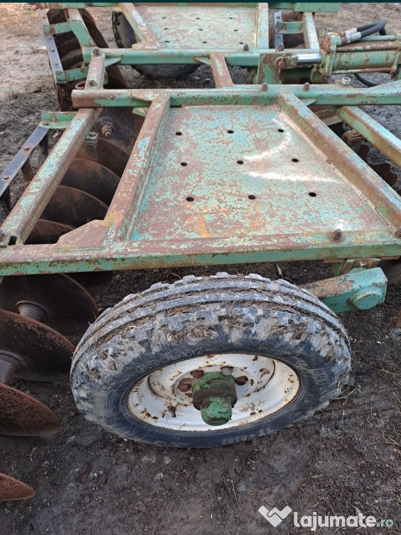 Vând utilaje agricole