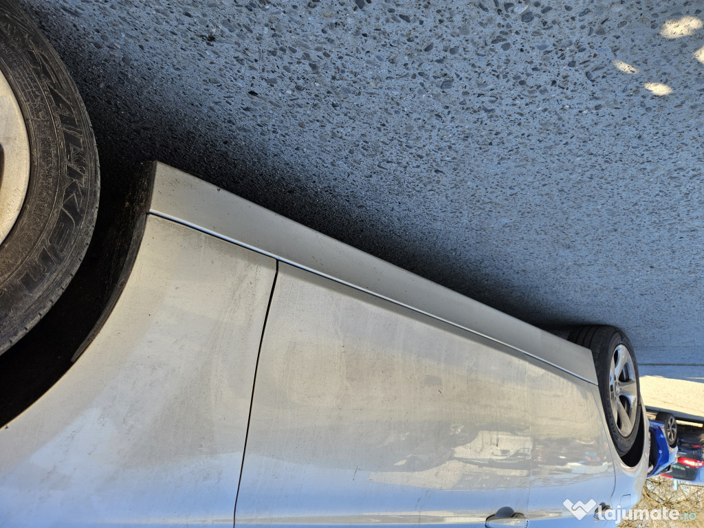 Grila proiector dreapta Opel Antara 2012