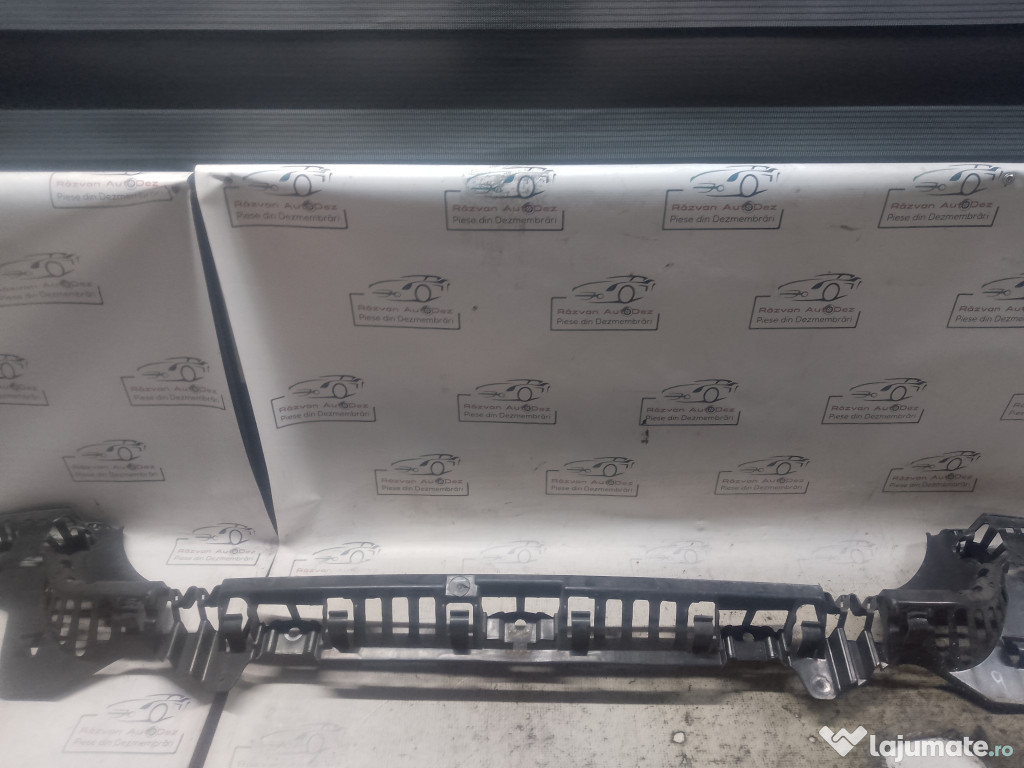 Set Centuri fata cu capsa Skoda Superb 2 2012